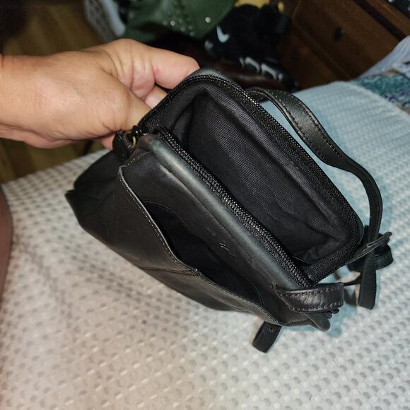 MARLO EUC SMALL LEATHER WALLET CROSSBODY BAG - Picture 3 of 5